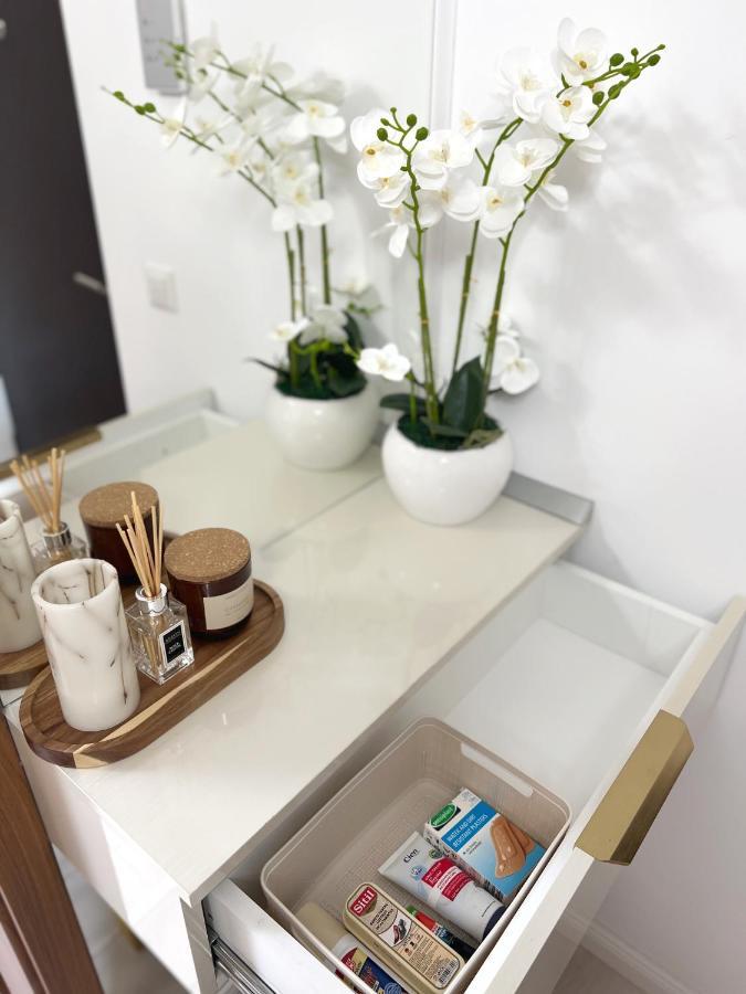 Studio Poienii - A Cozy Stay 5 Min Away From The Center Bistrita  Bagian luar foto