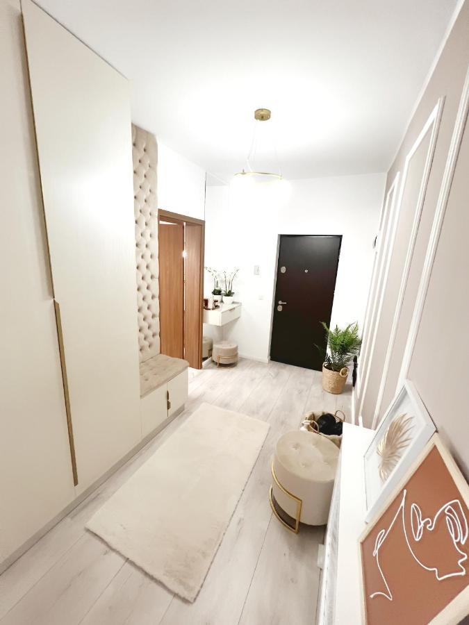 Studio Poienii - A Cozy Stay 5 Min Away From The Center Bistrita  Bagian luar foto